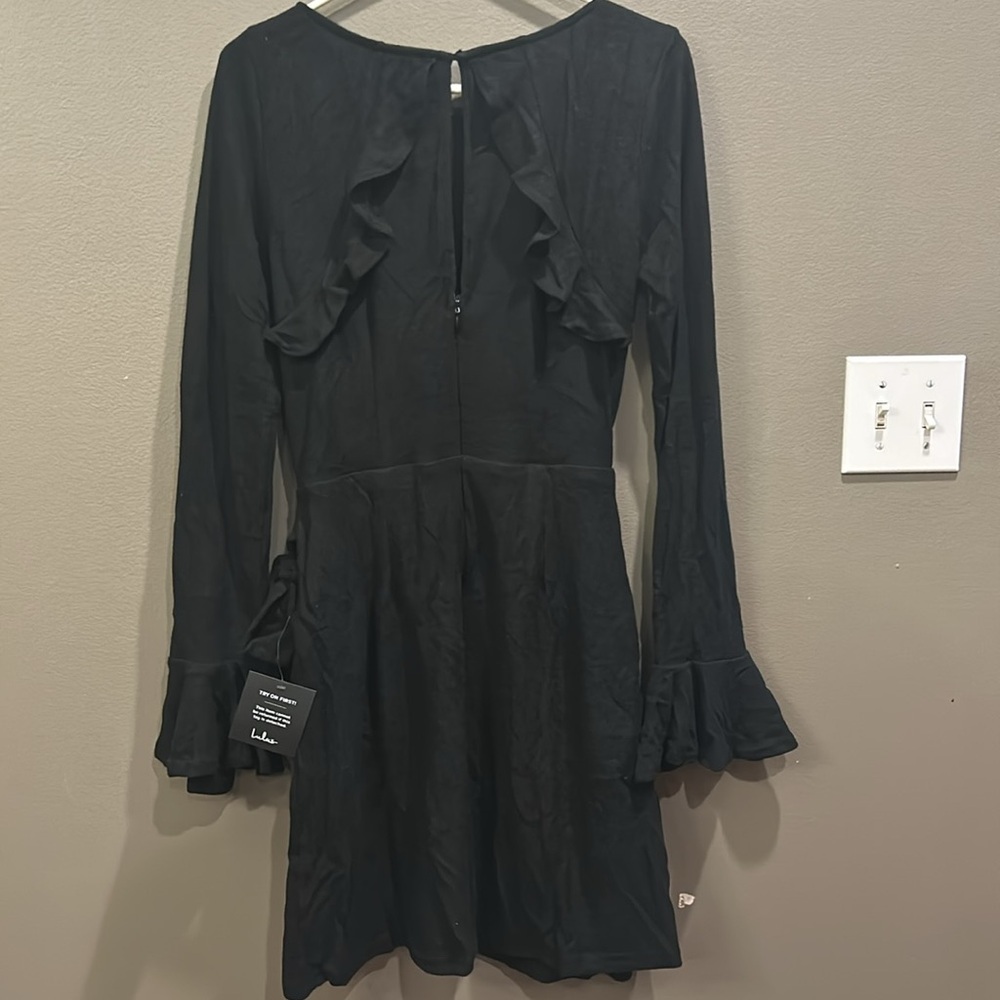 NWT Lulus long sleeve black dress - size medium - Picture 6 of 6